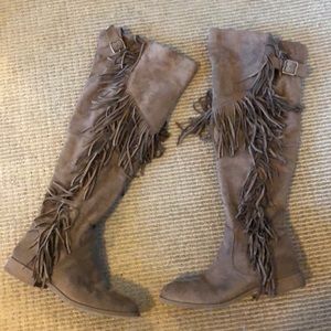 Suede fringe boots